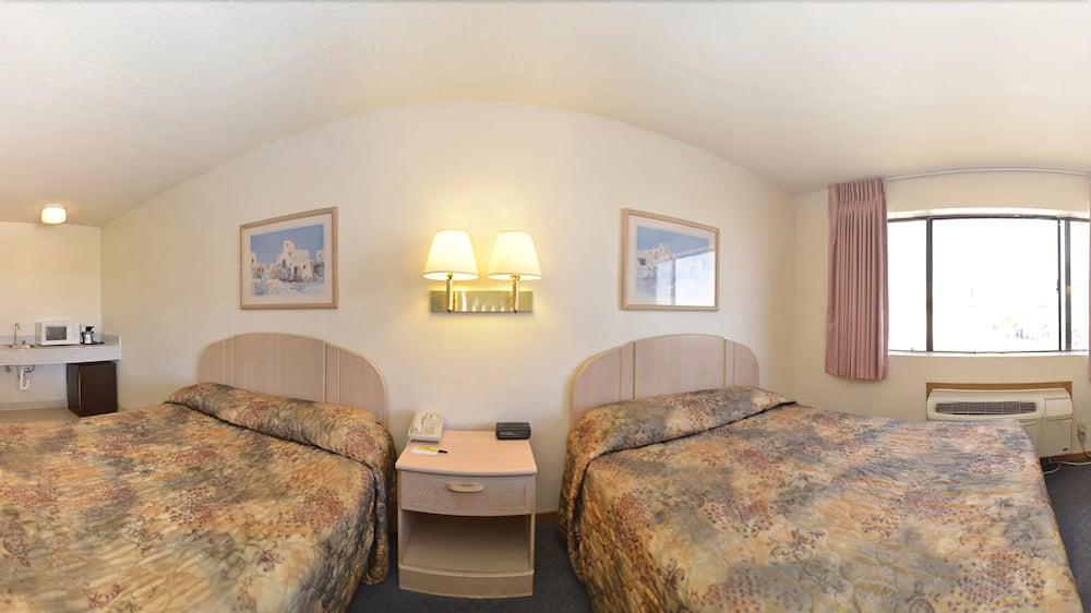 Super 8 By Wyndham Yuma Hotel Екстериор снимка