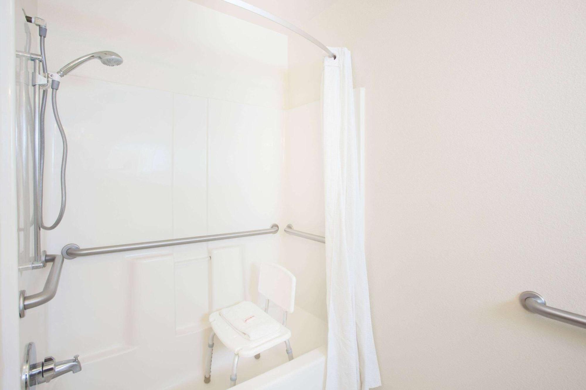 Super 8 By Wyndham Yuma Hotel Екстериор снимка